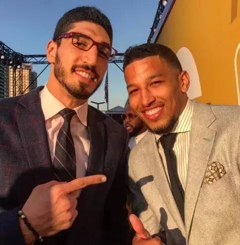 杜兰特用时1141场砍下31000分，火箭117-98大胜太阳（杜兰特1141场达成3.1万分里程碑，火箭117-98完胜太阳）