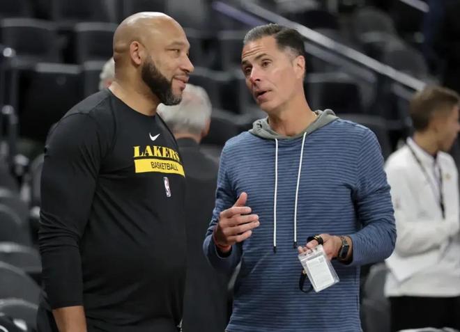 曼晚：阿莫林对达洛特进行一对一训练，已将其打造为进攻利器（曼晚：阿莫林单独指导达洛特，已将其塑造成进攻尖刀）