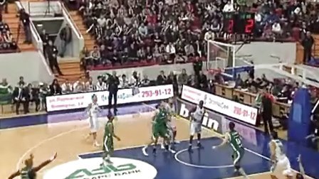 TA：随着主席选举临近，巴萨的长期引援议题根本无法提上议程（TA：主席选举在即，巴萨难以推进长期引援计划）