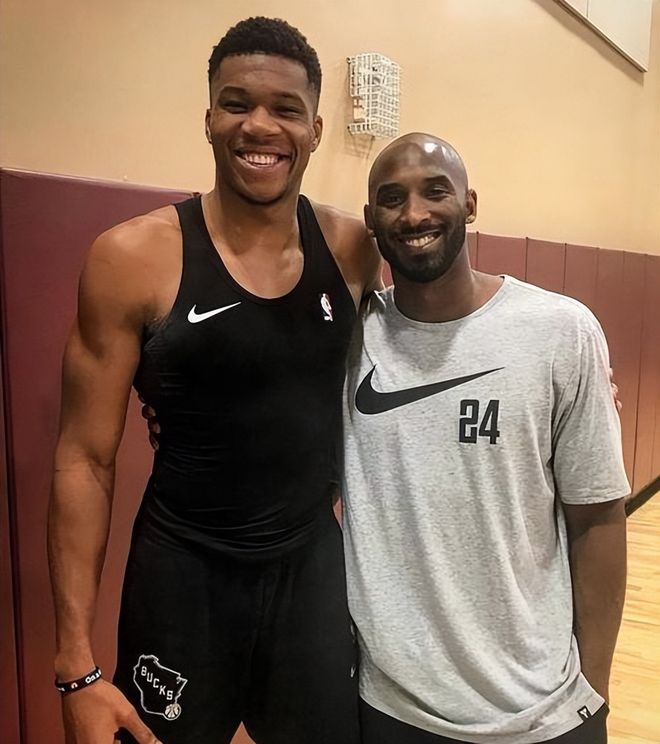 【菜鸟】哈珀遇冷8中0仅得1分 雷诺12分14板 特雷·约翰逊19分7板（哈珀低迷8投0中仅1分，雷诺12分14板，特雷-约翰逊19分7板）