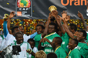 湖记：今日绝对是詹姆斯复出后最佳表现，他在进攻端状态拉满（湖人记者：今日詹姆斯复出后最佳一役，进攻火力全开）