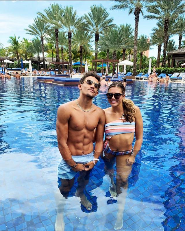 得分大杀器！东契奇本赛季14场得分30+ 5场40+ 仅1场得分不足20（东契奇火力爆表：本季14场30+、5场40+，仅一场低于20分）