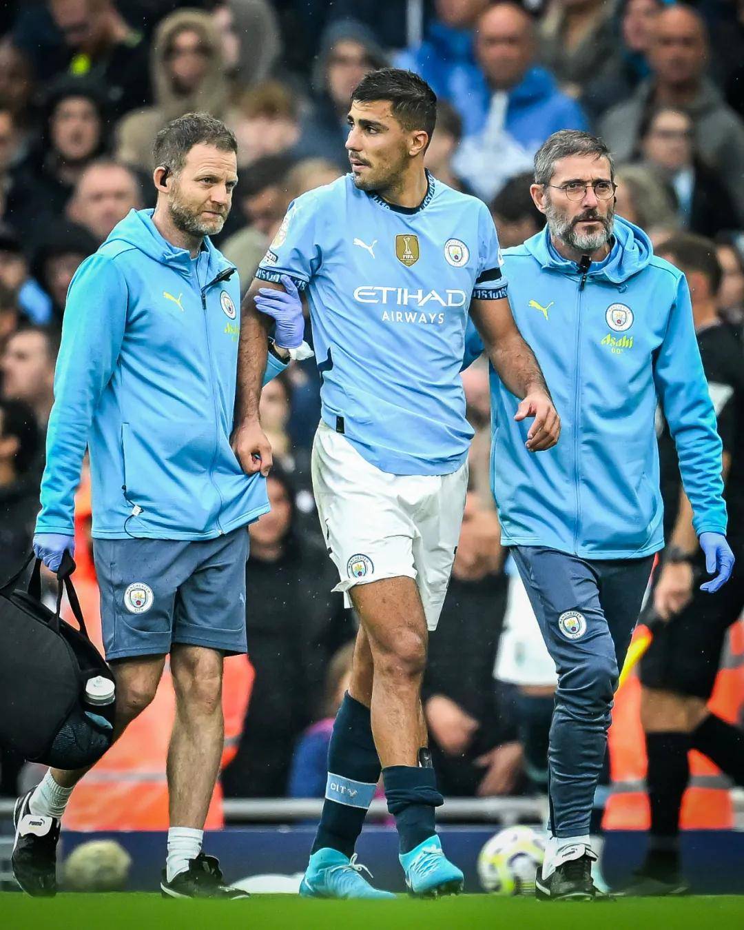 球队换帅后像换台发动机（换帅如换引擎，球队动力全开）