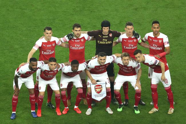 半场战报：门兴格拉德巴赫1-0科隆（半场比分：门兴格拉德巴赫1比0领先科隆）