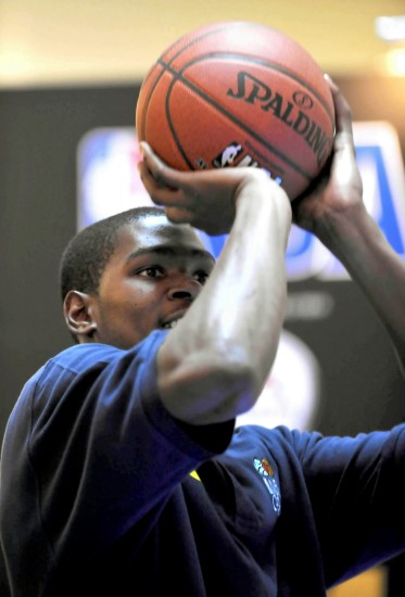 ESPN：埃斯特旺在切尔西表现出色，皇马懊悔未能将其签下（ESPN：埃斯特旺在切尔西闪耀，皇马痛惜未能签下）