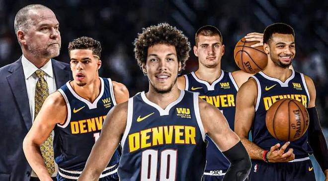 U21女排世锦赛：中国女排强势晋级，与美国队的巅峰对决锁定小组第一（U21女排世锦赛：中国女排强势晋级，与美国巅峰相遇锁定小组头名）