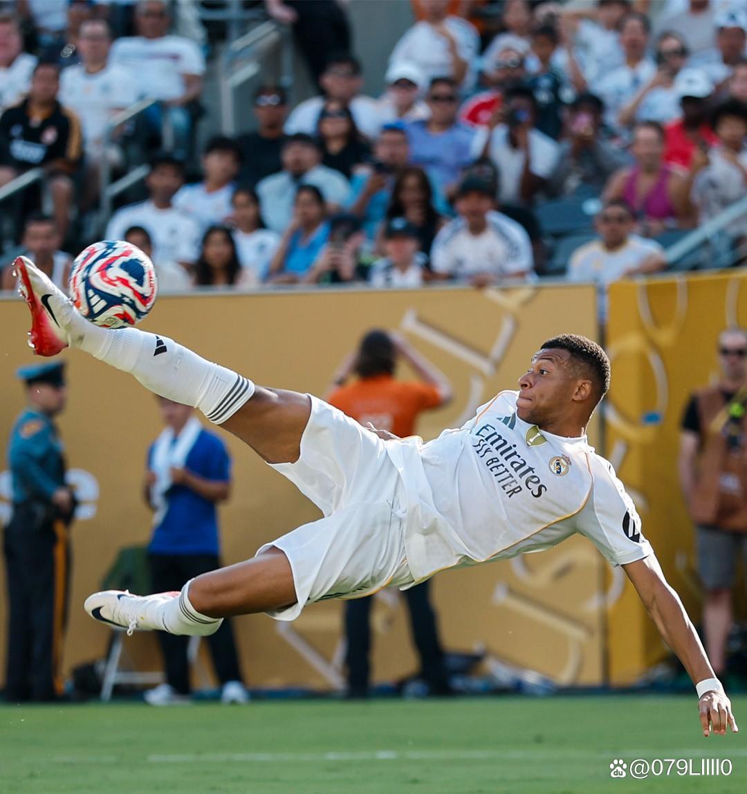 当一个江苏足球记者重新走进南京奥体（江苏足球记者再访南京奥体）