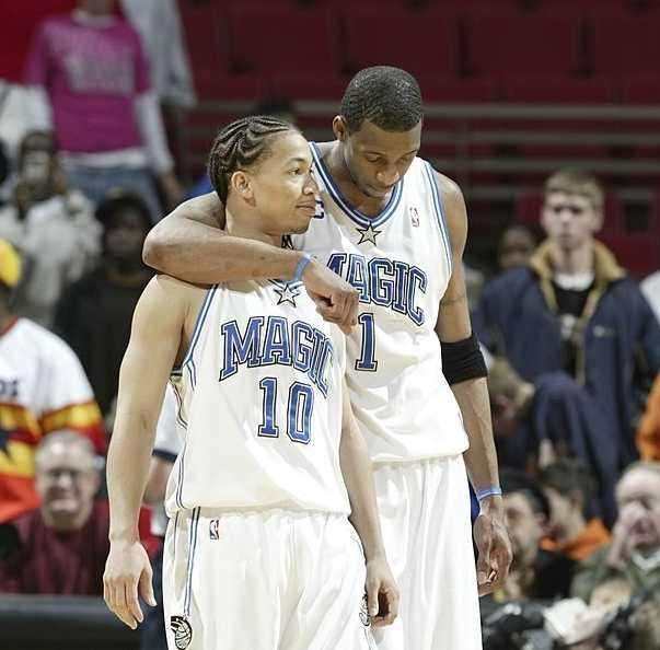 祝铭震半场表现抢眼，5中3高效得分（祝铭震半场闪耀，5投3中效率出色）