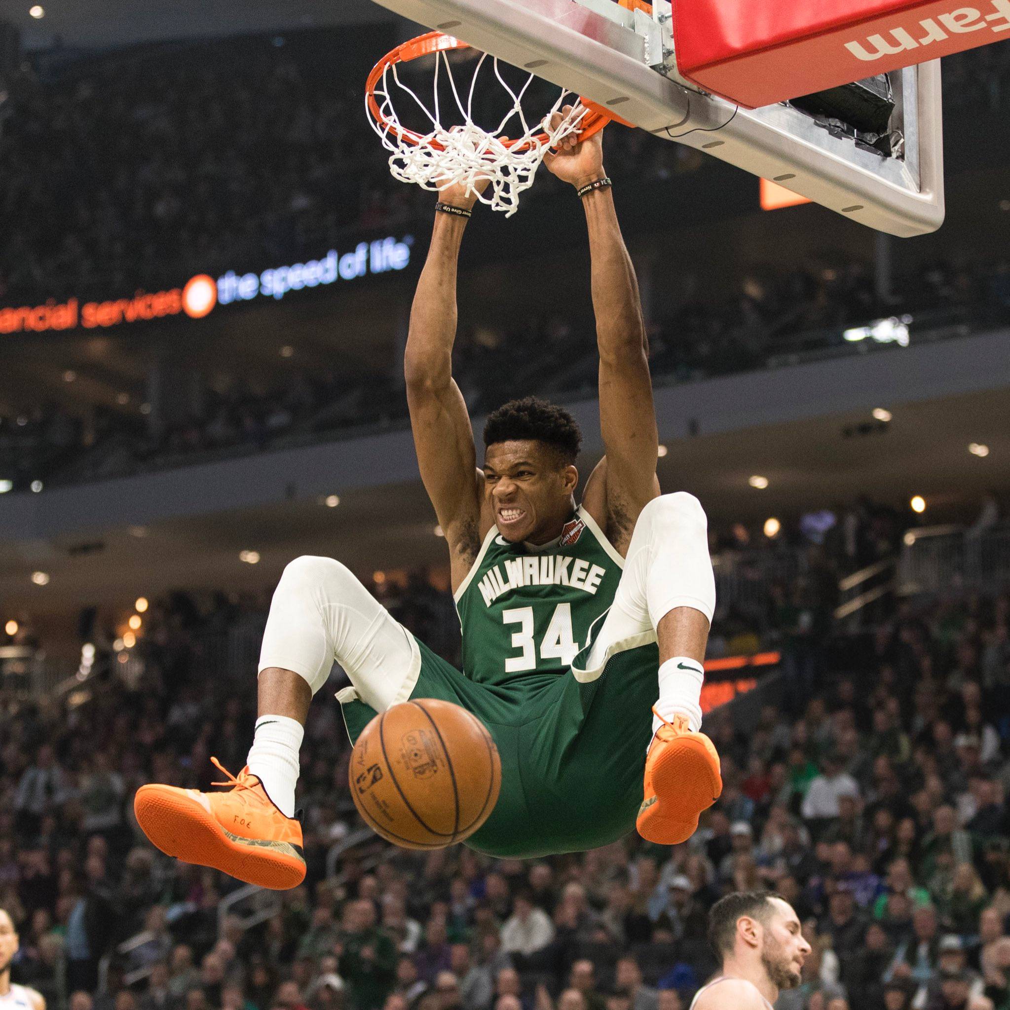 球队展现出色对抗性，唐斯强调身体对抗的重要性（球队对抗能力出众，唐斯称身体对抗至关重要）